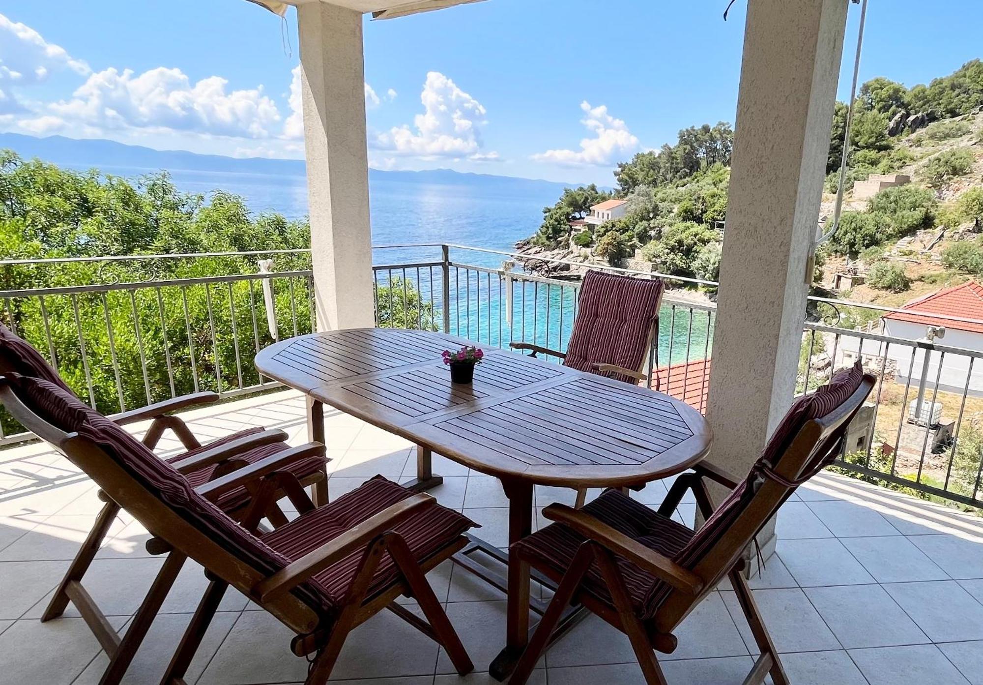 Paradise Apartments - Robinson Getaway Gdinj Luaran gambar