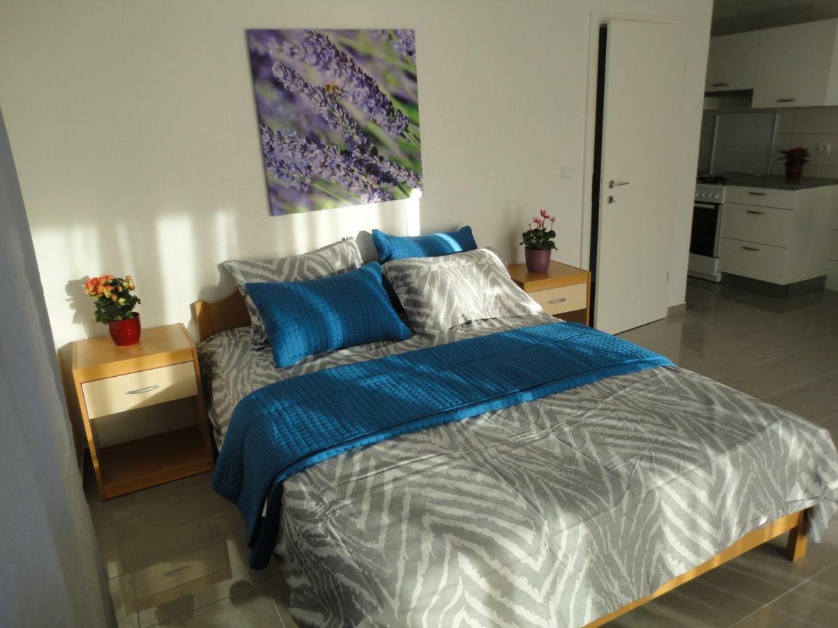 Paradise Apartments - Robinson Getaway Gdinj Luaran gambar